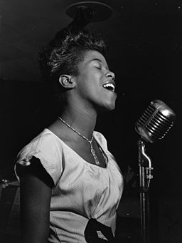 256px-Sarah_Vaughan_1946_(Gottlieb08821)
